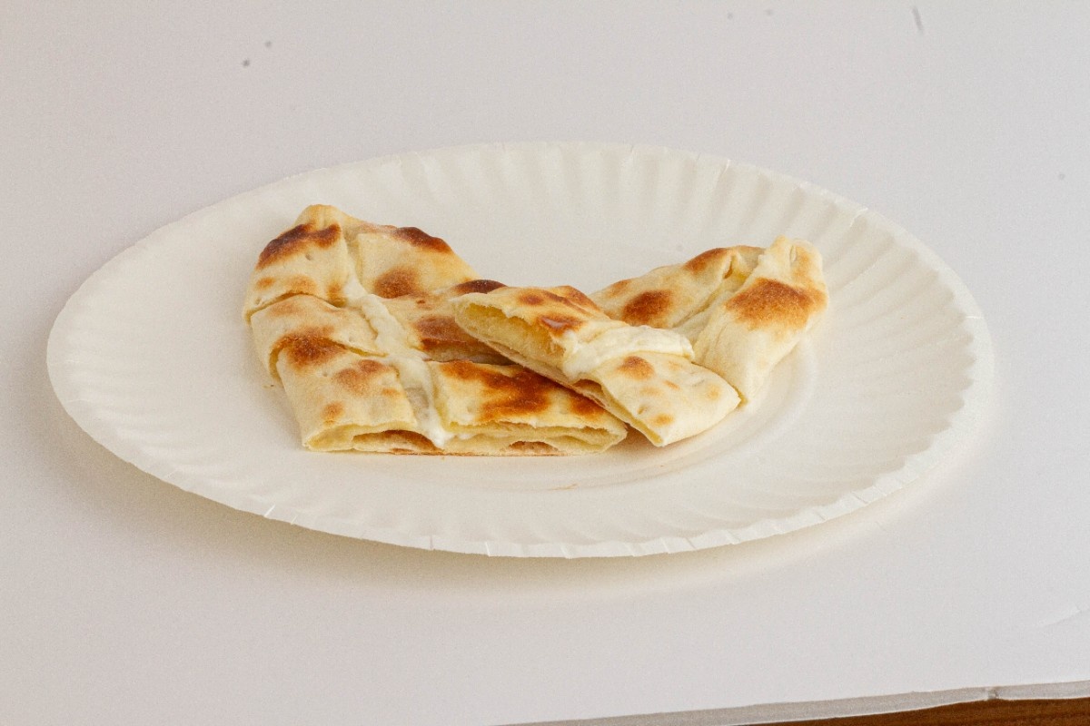 فطيرة جبن + عسل